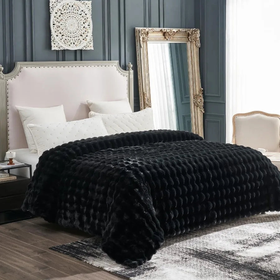 Faux Fur Throw Blanket Black
