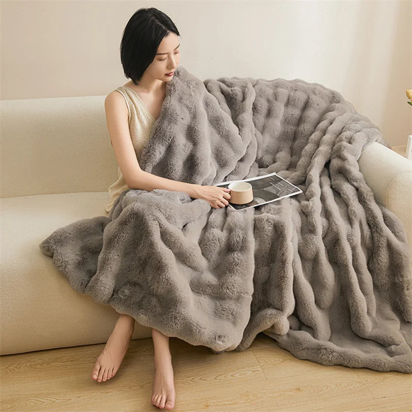 Faux Rabbit Fur Thickened Throw Blanket